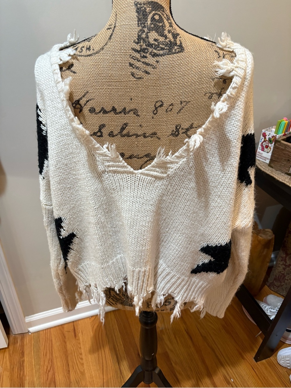 ▪️Distressed Lightning Sweater - Picture 5 of 7